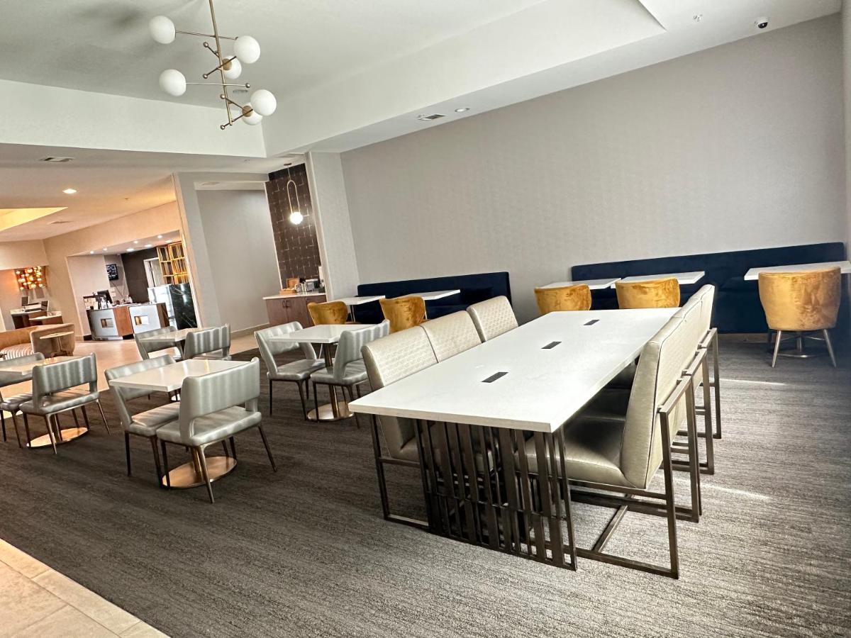 La Quinta By Wyndham Decatur Hotell Exteriör bild