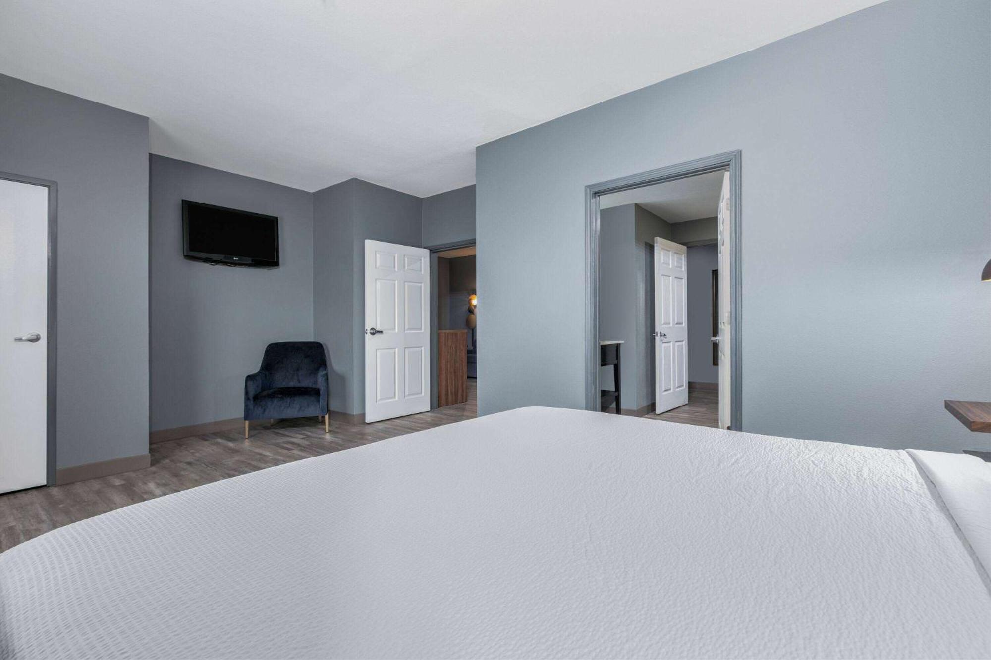 La Quinta By Wyndham Decatur Hotell Exteriör bild